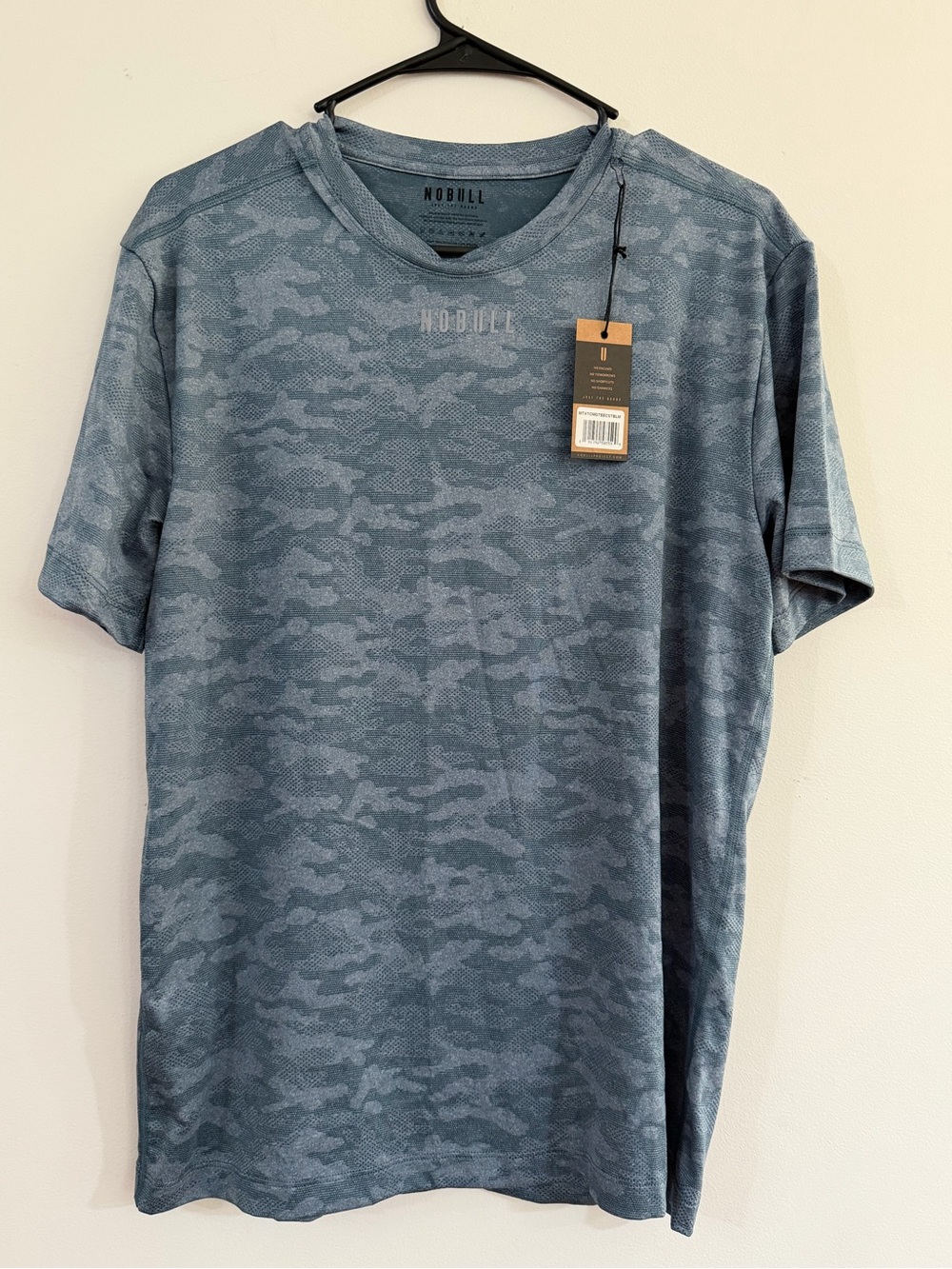 NWT NOBULL Men’s Medium Blue Camo Workout Tee Gym Athletic Performance Running